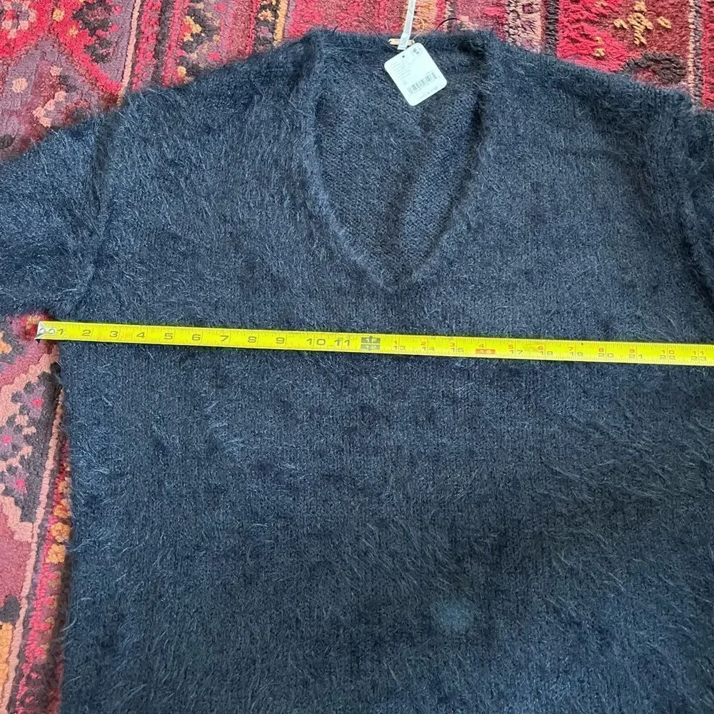 Free People NWT BLACK Sparrow Pullover Medium Oversized - Picture 10 of 11